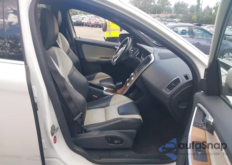 2015 Volvo Xc60 T6 Platinum из США, поврежденный, VIN YV449MDM0F2632731